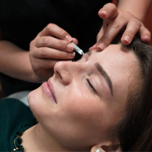 Epilation des sourcils au Patio Spa à Beauvais / Allonne